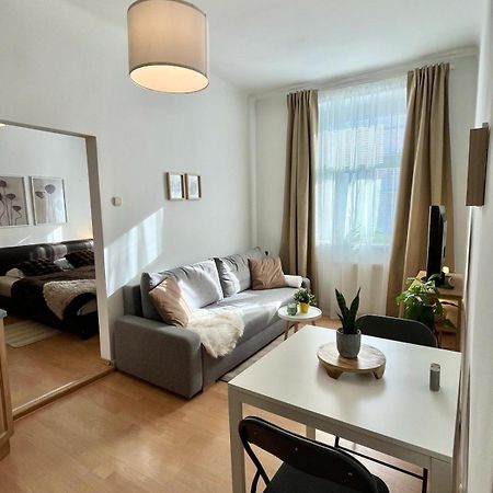 Apartment Caroline - Old Town, Ac Pressburg Exterior foto
